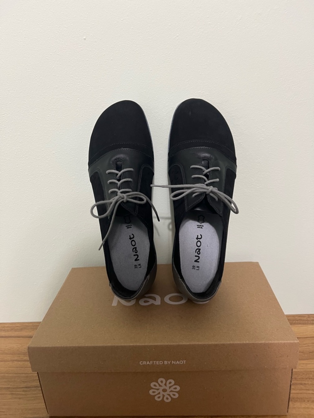 Women’s Naot Lalo casual sneaker